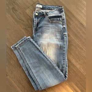 Kensie Mid-Rise Effortless Ankle Jeans